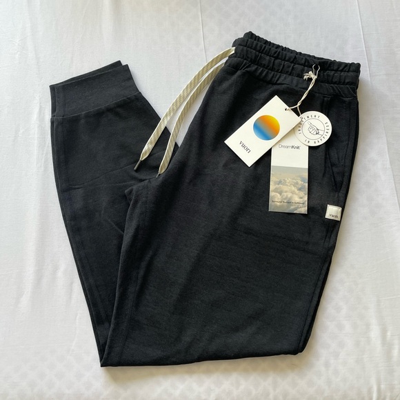 Vuori Pants - Vuori joggers 🤍